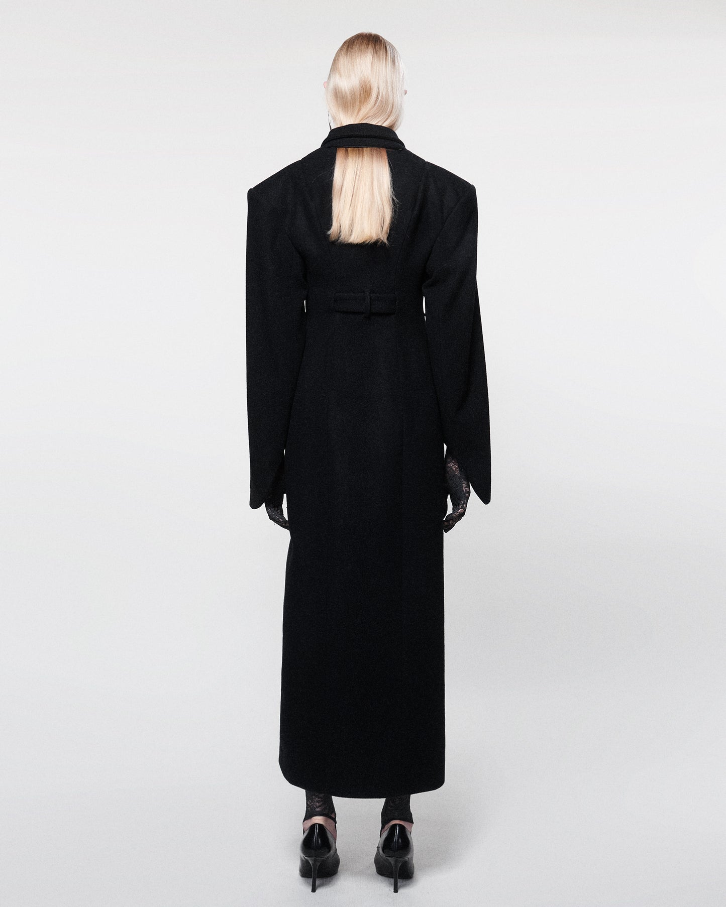 INVERSE WOOL COAT BLACK