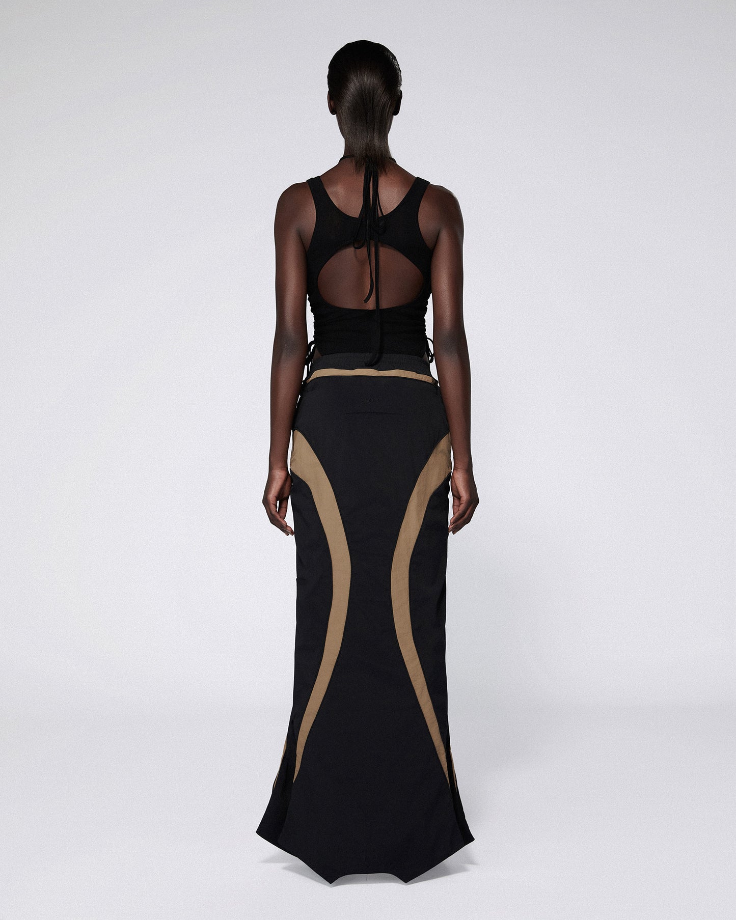 INVERSE TRACK SKIRT BLACK