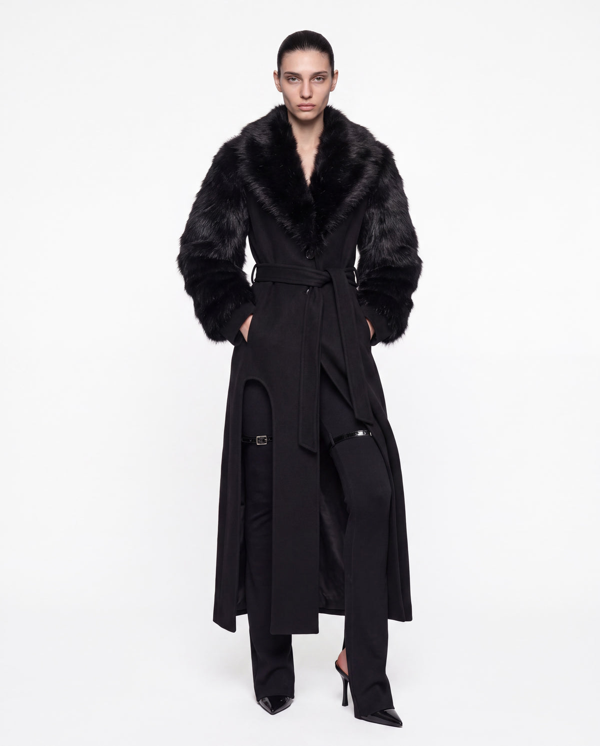 RAVEN COAT WITH DETACHABLE FAUX FUR BLACK